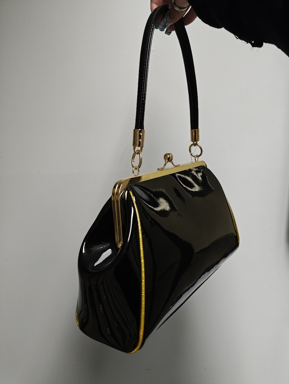 Sourpuss Clothing Nokturnal Bat Kisslock Purse - Picture 3 of 5